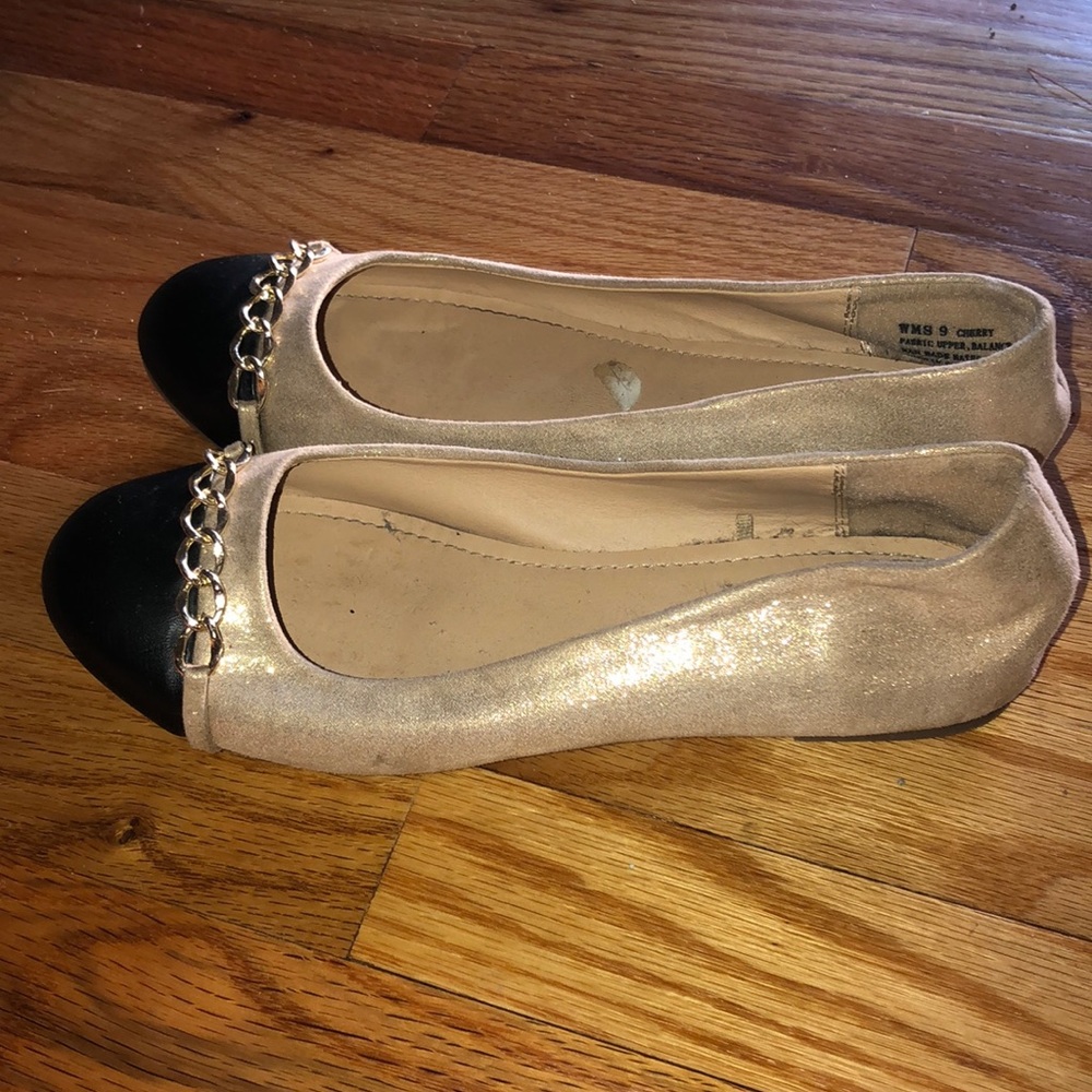 Nude Flats